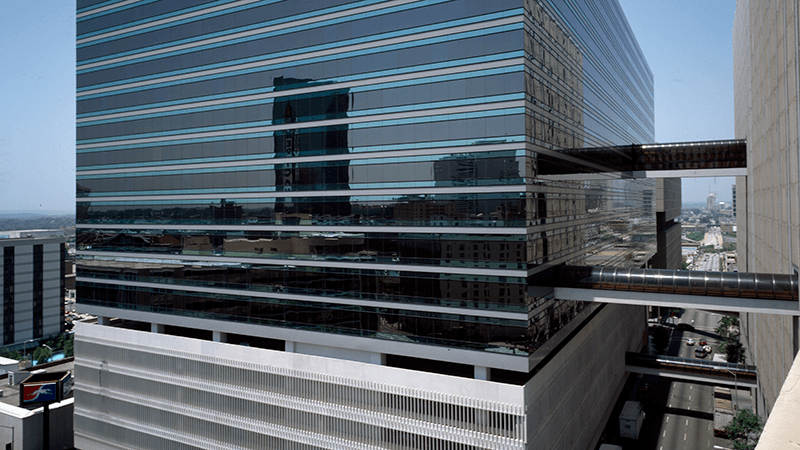 Americas Mart Building 2 '92 Opens